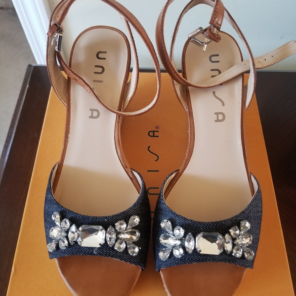 Open toe sandles